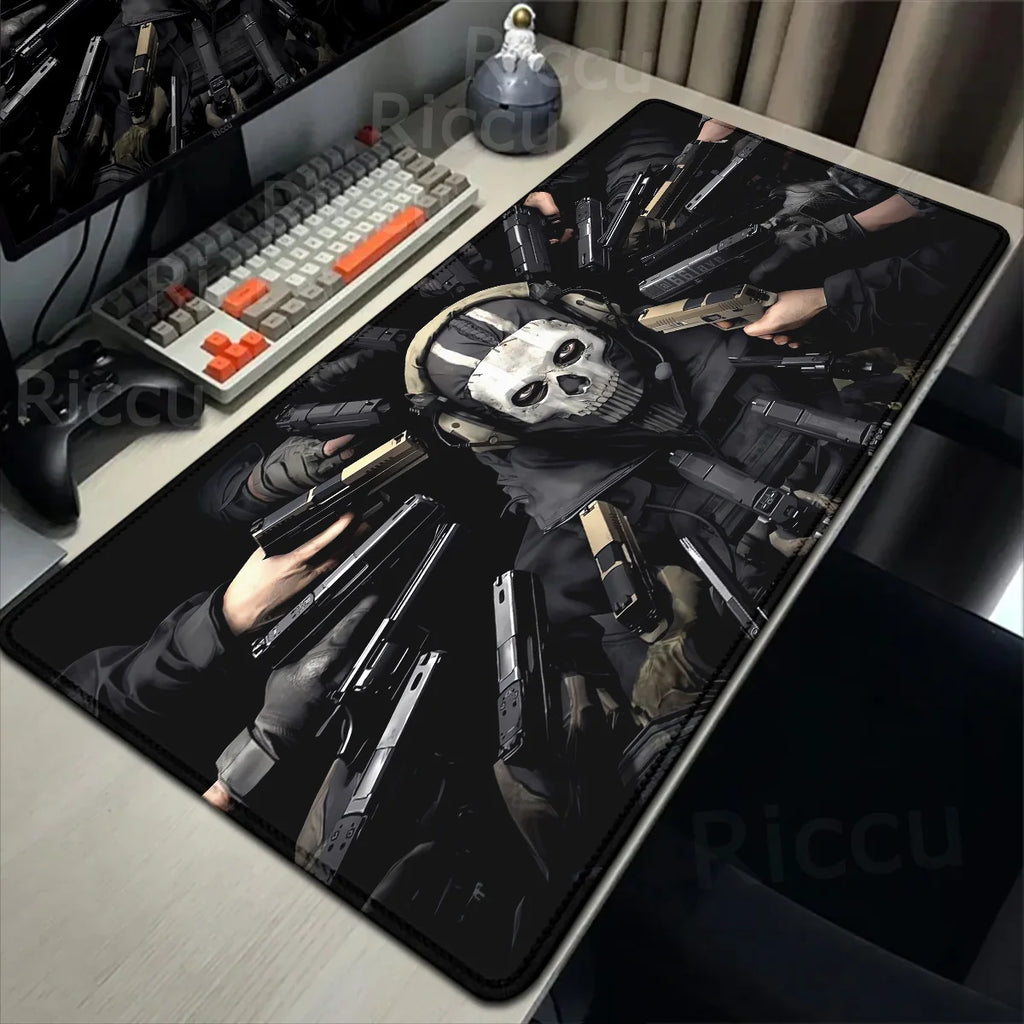 Tapis de souris ou de bureau Call of Duty Warzone avec design Ghost armé, surface lisse et base antidérapante en caoutchouc. Livraison gratuite dès 12,50€.