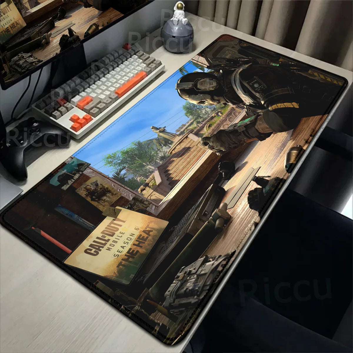 Tapis de bureau ou de souris de tout Call of Duty avec scène de combat réaliste, surface lisse et base en caoutchouc antidérapante pour gamers.